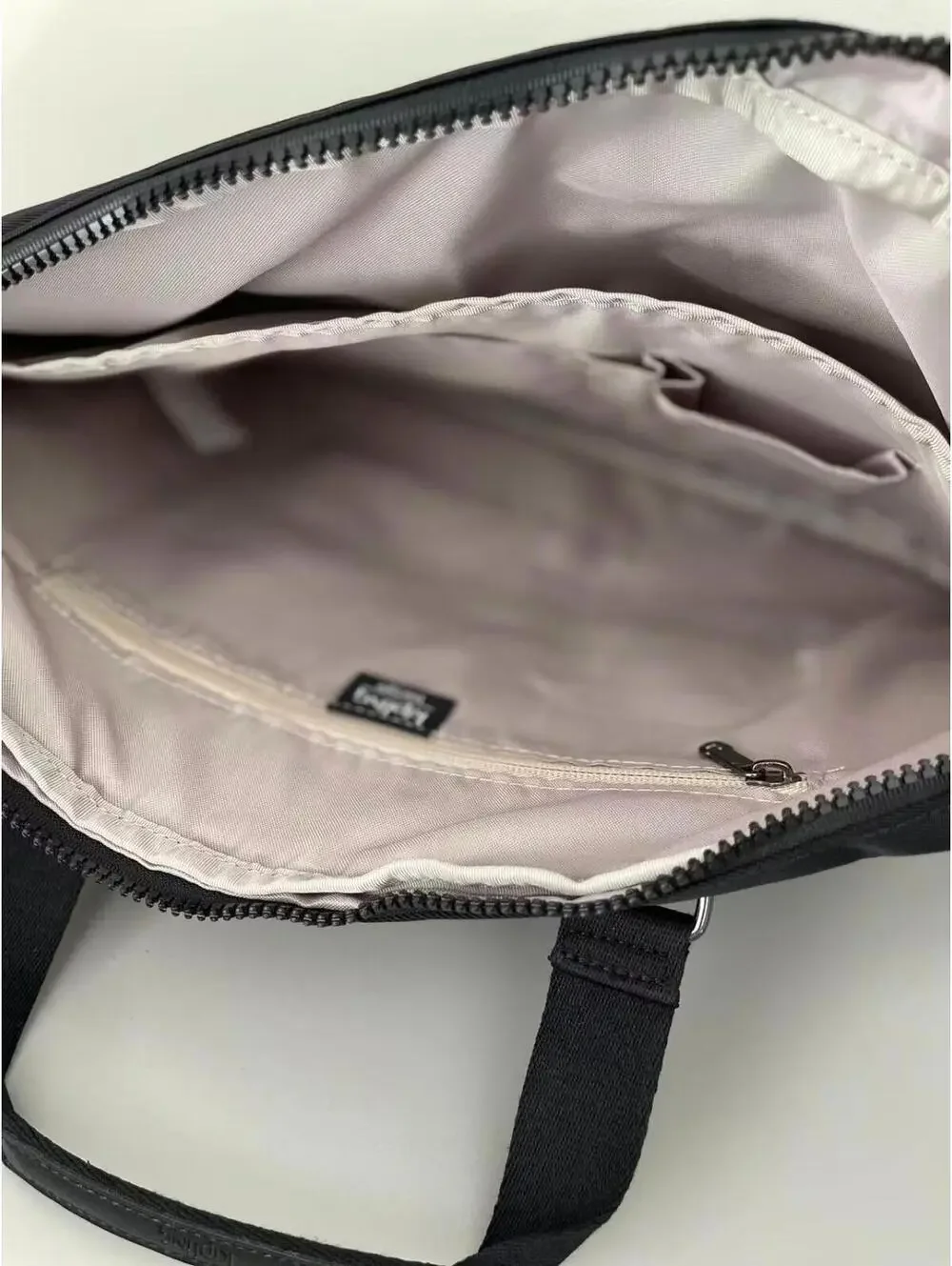 Kipling Elsil Laptop Bag in Rich Black NWT - Picture 5 of 6